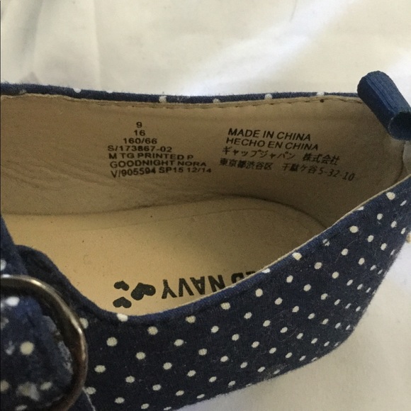 Old Navy sandals - Picture 4 of 4